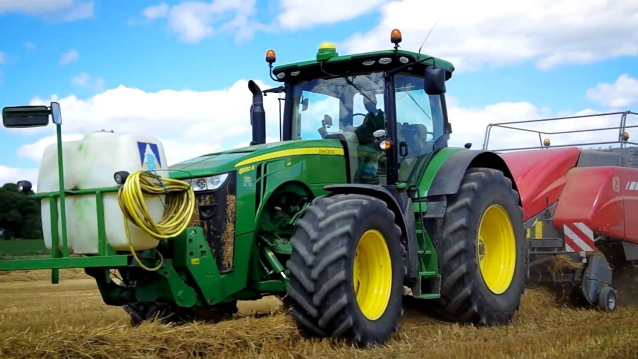 JOHN DEERE 8320R & MF 2270XD I Pressage 2016