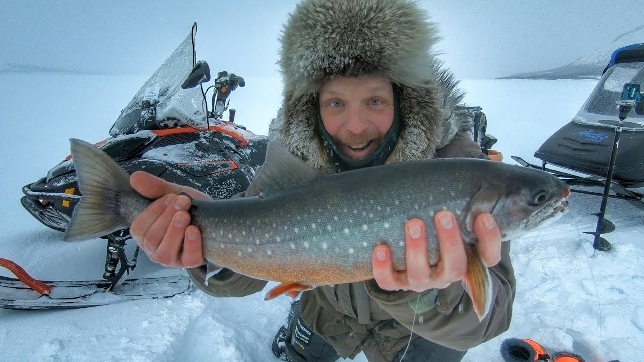 Raudun Pilkinnän ABC | Kilpisjärvi | Aki ja Äijä