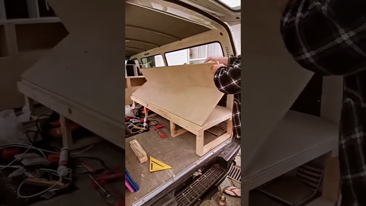Sof&aacute; cama para furgoneta camper #camper #camperizacion #campervan #diy #vanbuild