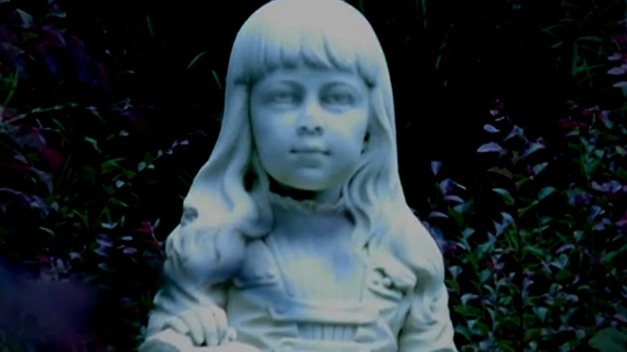 The Haunted Tale of Gracie Watson | Bonaventure Cemetery