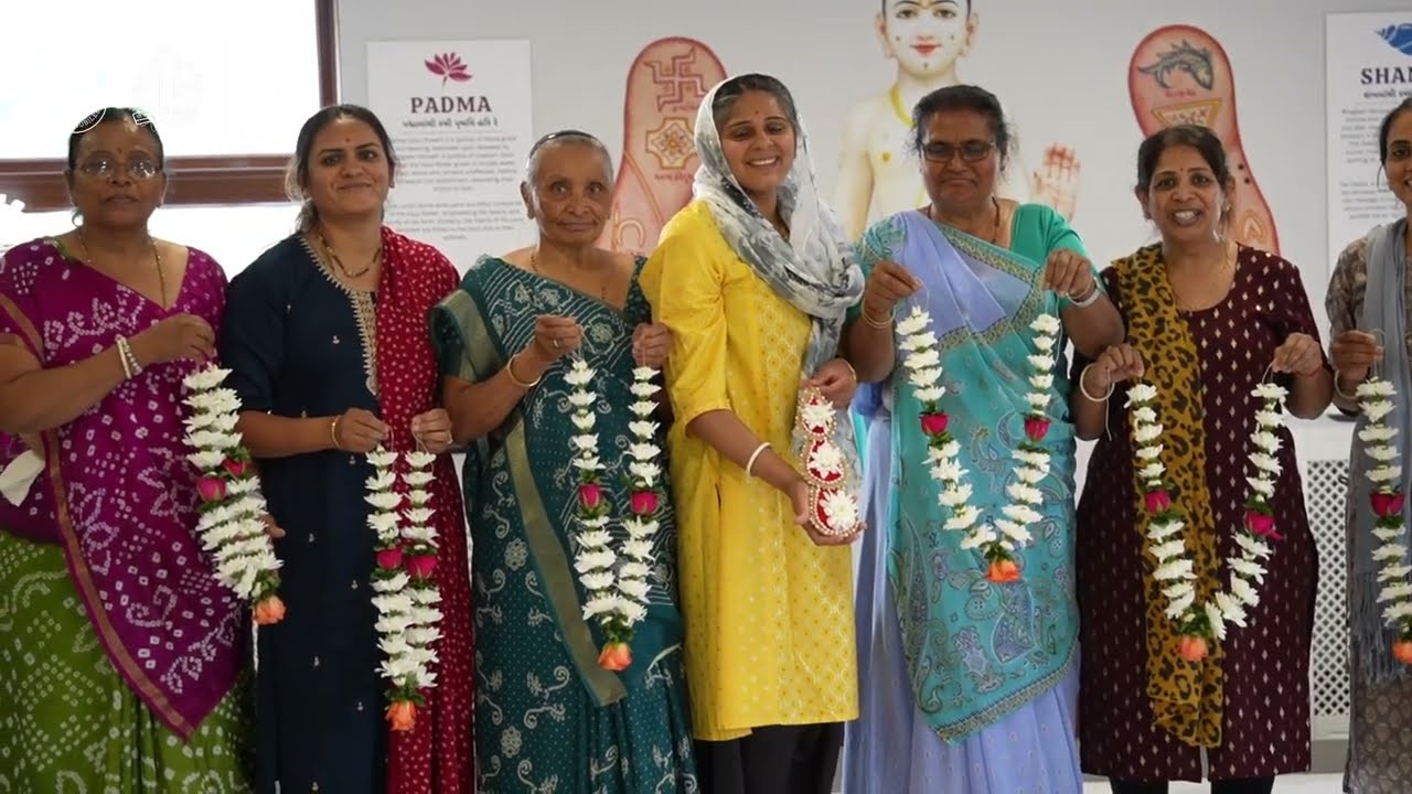 Maharaj's Floral Vagha | Festival of Golden Hearts #SSTW50