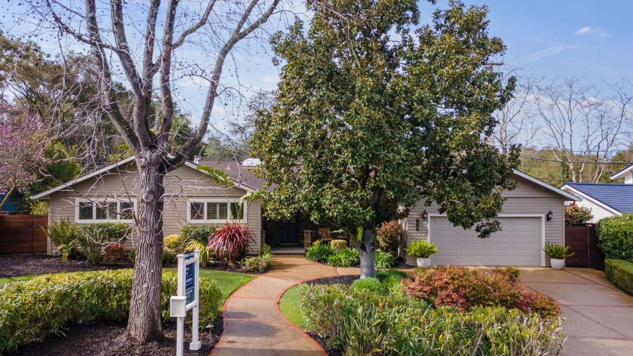 Lovely Los Gatos Single Story with Resort-Inspired Rear Yard | 210 Vista Del Monte, Los Gatos