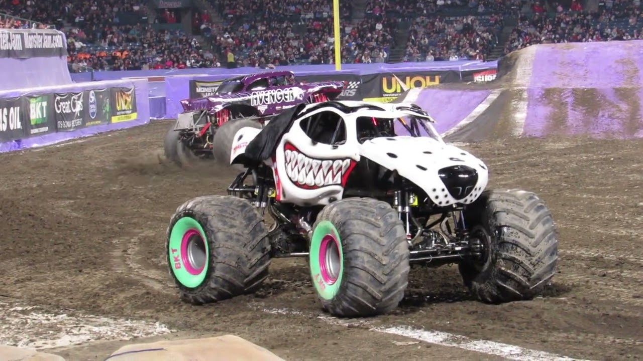 Avenger - 2023 Monster Jam Superstar Challenge Freestyle