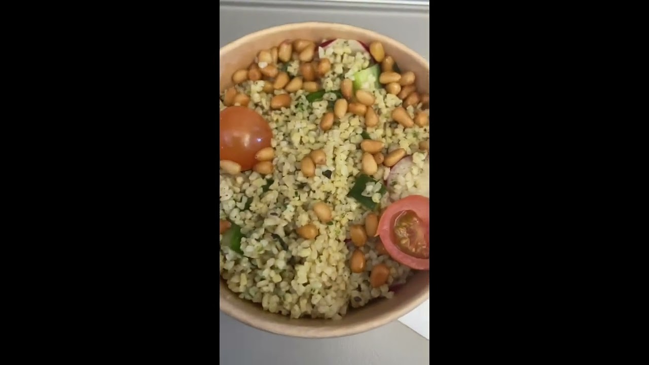 Swiss Airlines- vegan bulgur wheat salad. Tastes great, but a bit dry.