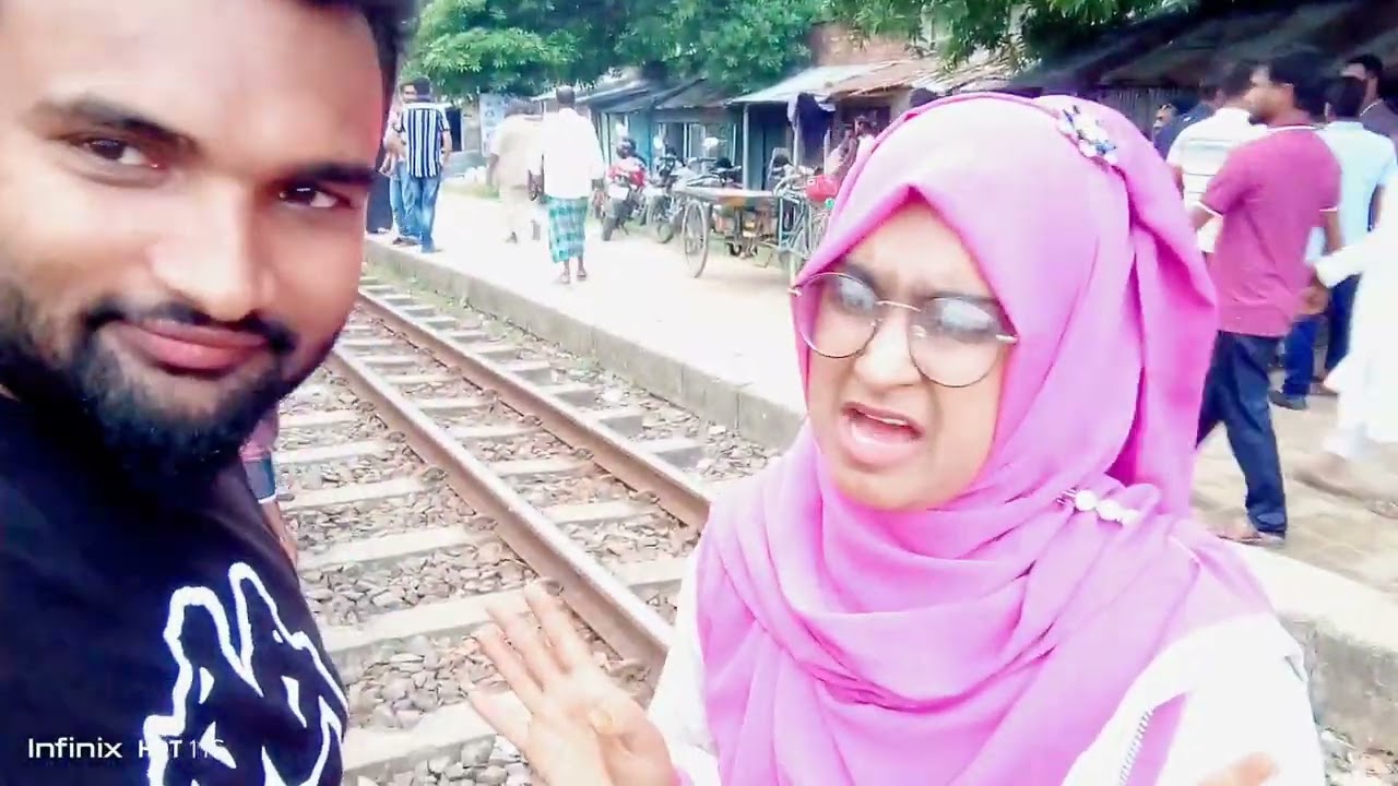 আমরা যাচ্ছি আত্রাই সাগোলার  মাটির হাড়ির দুধ চা খাওয়ার জন্য