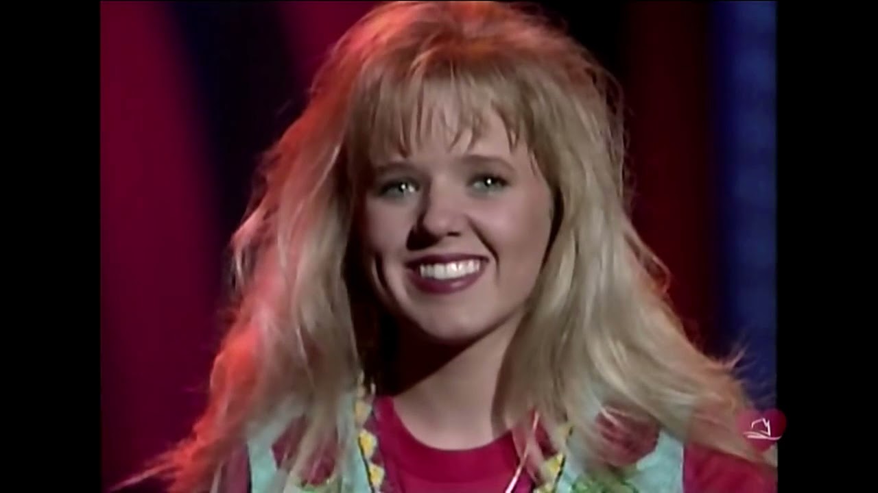 Amie Comeaux - Moving Out (1994)(Music City Tonight 720p)