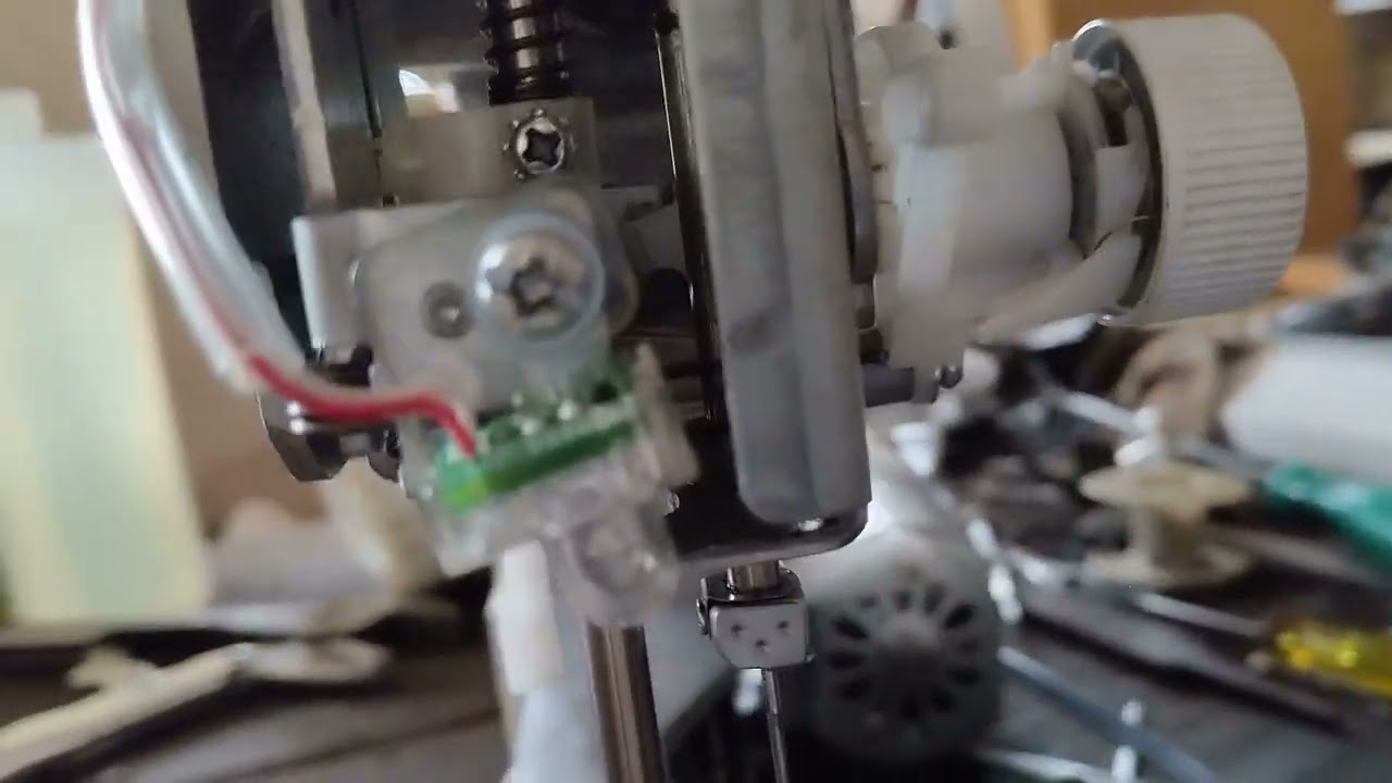 Máquina brother BX3000 Con múltiples problemas hasta el agotamiento al repararla. Parte 2.
