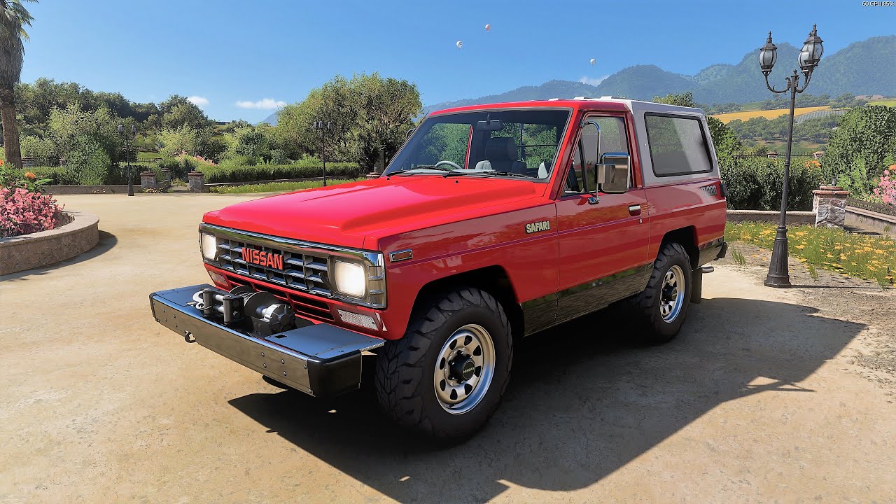 Forza Horizon 5 . Nissan Safari Turbo 1985 . Car Show Speed Jump Crash Test Drive .