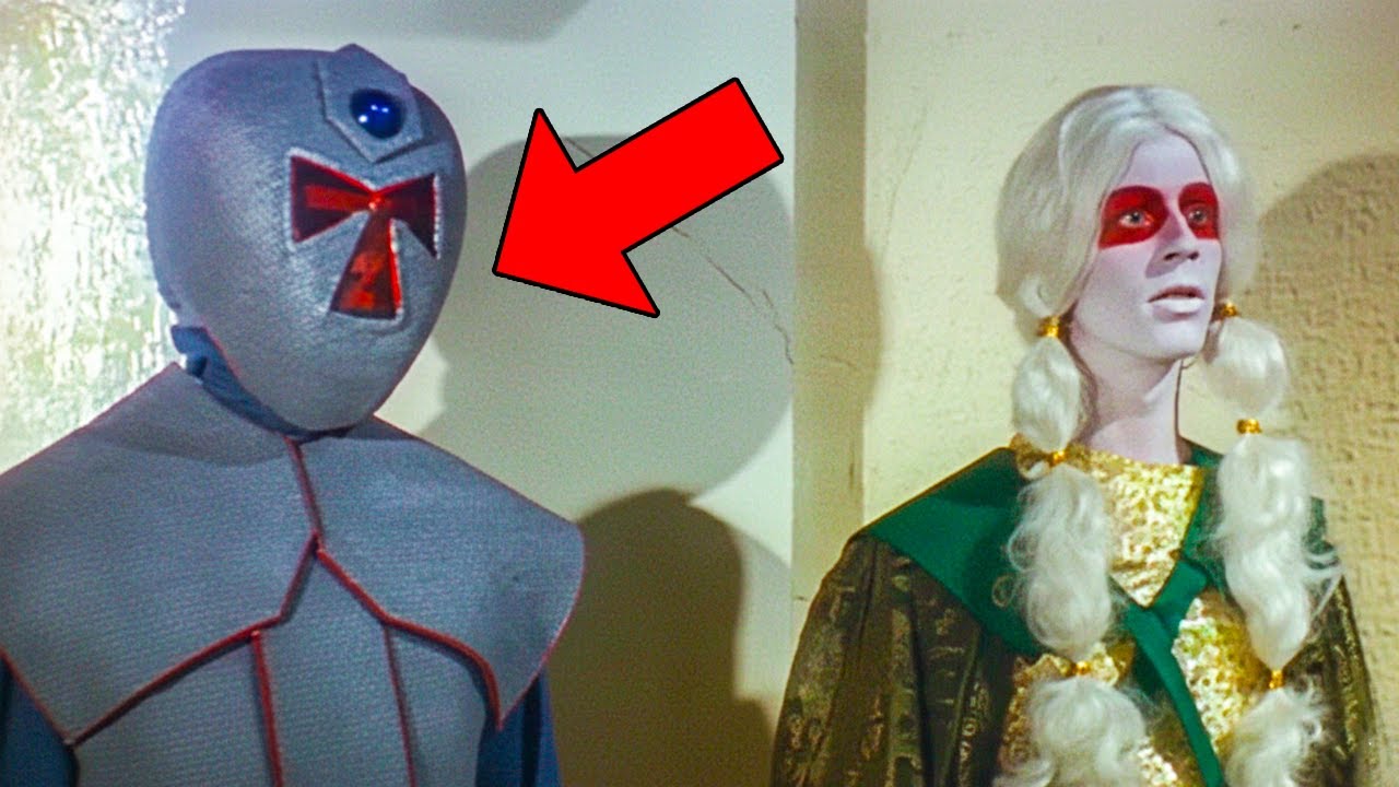 15 Shocking Things You Didn't Know About Far Out Space Nuts