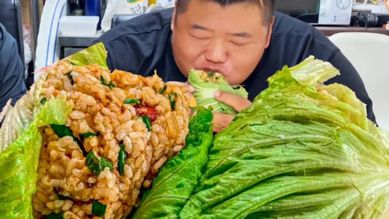 【胖猴仔最新】儿子想吃东北大饭包，猴哥摘掉院子里的大白菜来做，味道不输东北大饭店！