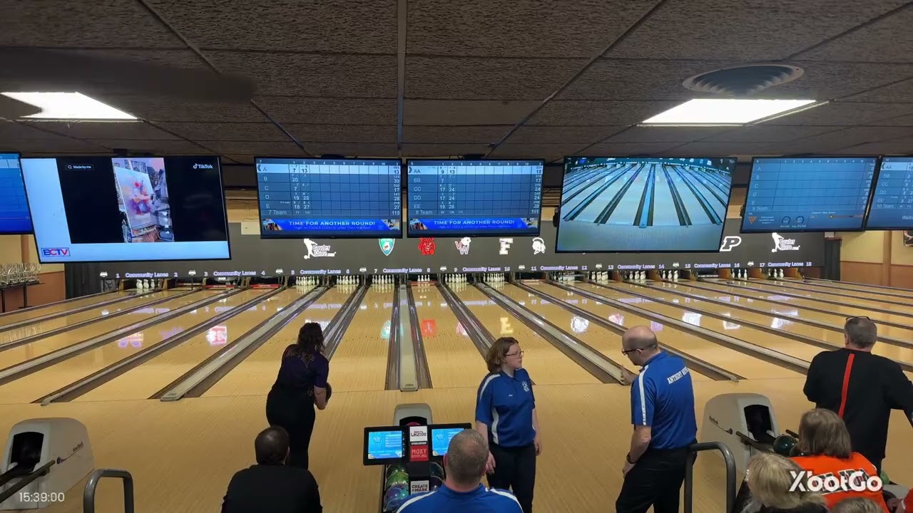 Girls Bowling sectionals 8