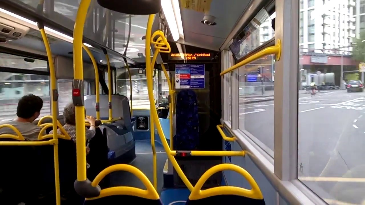 Journey on the Route 77 (EH296 YX18KXJ) Alexander Dennis Enviro 400MMC Go-Ahead London