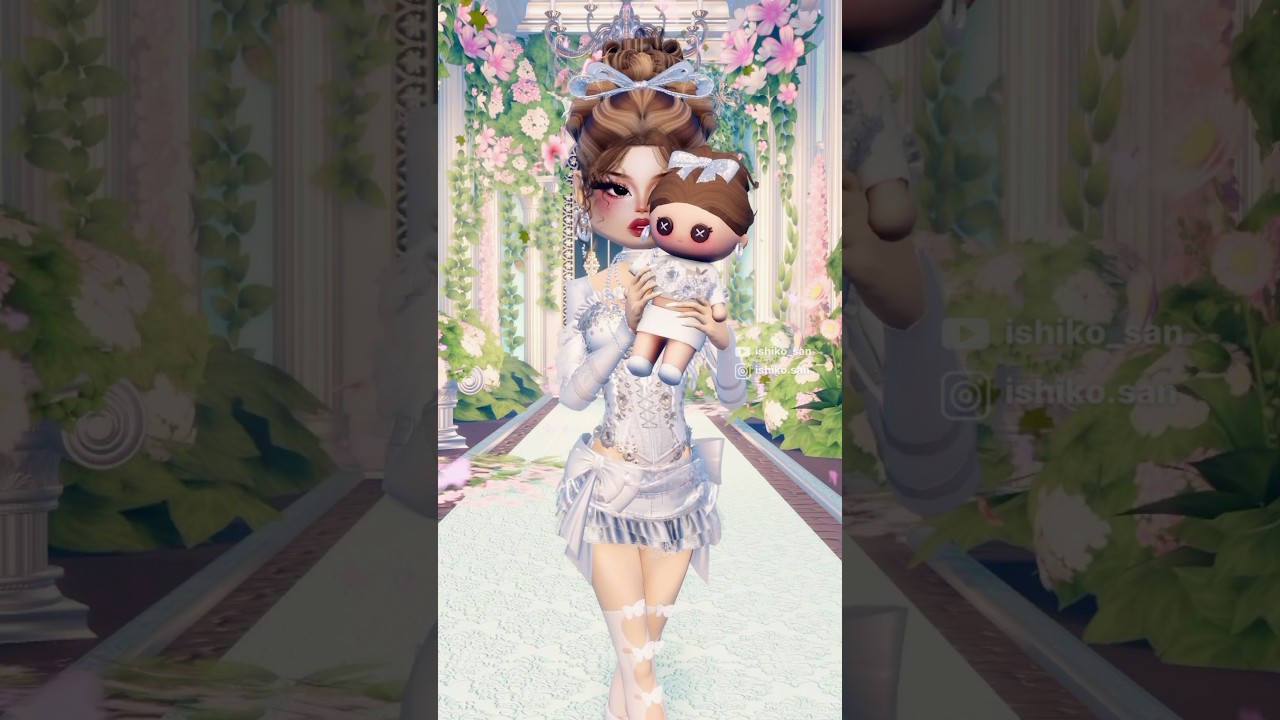 Turning the NEW LANA DOLL into a DIVA✨❤️ #dresstoimpress