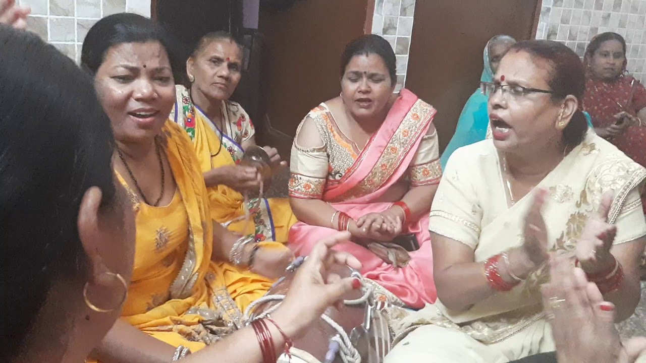 🌹Bhahut hi piyara Banna geet🌹with lyrics🌹बन्ना मेरा गलियों में डोले कोई जादू ना डालें🌹