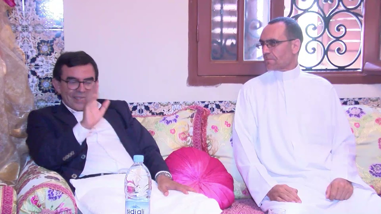 تعرف عن أول من وضع قواعد النحو مع الدكتور : عبد الواحد وجيه عند صديقه 