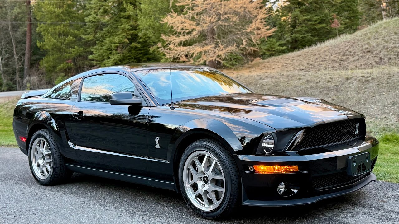 Прогулка и вождение Ford Mustang GT500 2007 года, 6600 миль