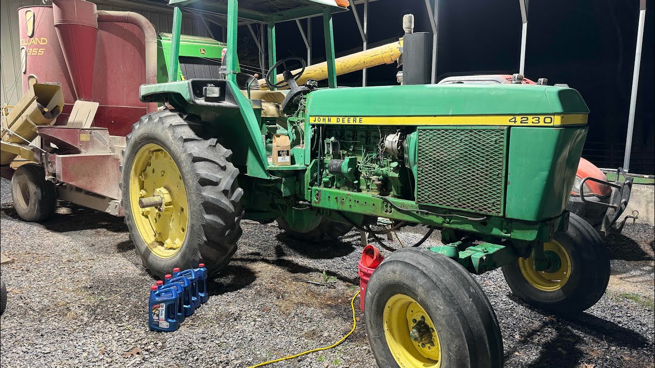 John Deere 4230 Oil Change#johndeere#johndeeretractor#farming#agriculture#tractor