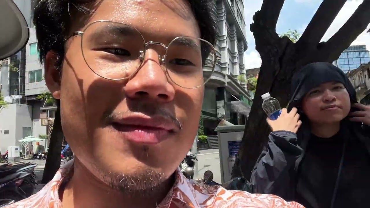 VLOG 11 | MANILA TO HO CHI MINH, FINDING AIRBNB, BONE BANUI, SAIGON, EGG COFFEE, BOOK STREET, 4PS