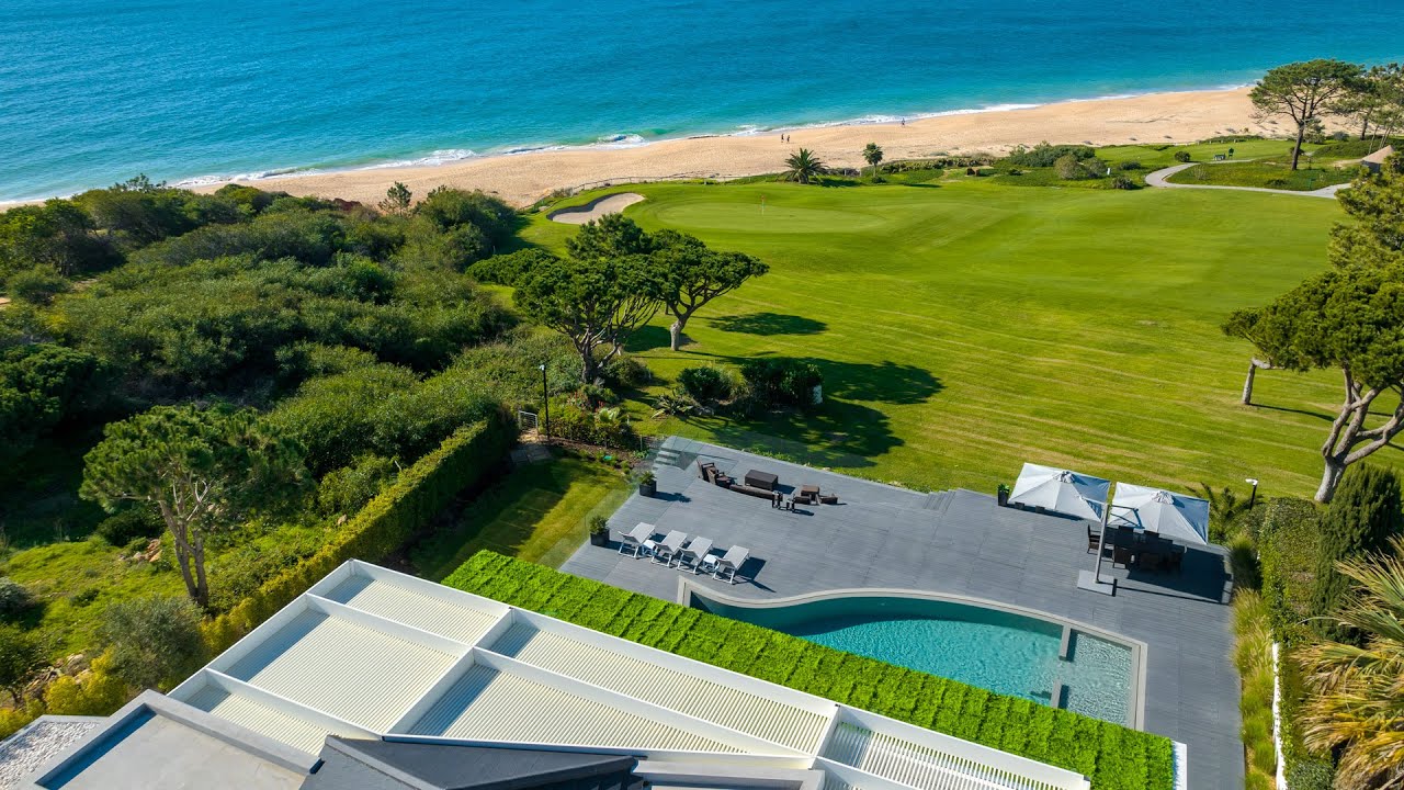 Villa Centuri - Vale do Lobo by Waratah Properties
