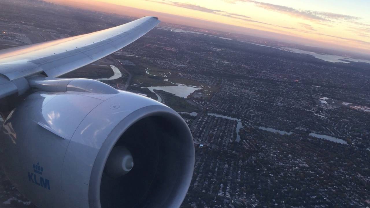 KLM Boeing 777-200ER  Beautiful Takeoff from New York John F. Kennedy International Airport