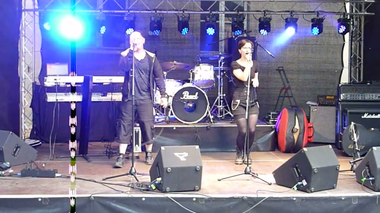 TRAUMTANZ - Bilder auf deiner Haut . Live auf dem Bunt-Rock Festival in Lauchhammer am 10.06.2017