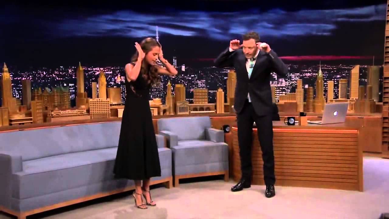 Alicia Vikander - Jimmy Fallon 