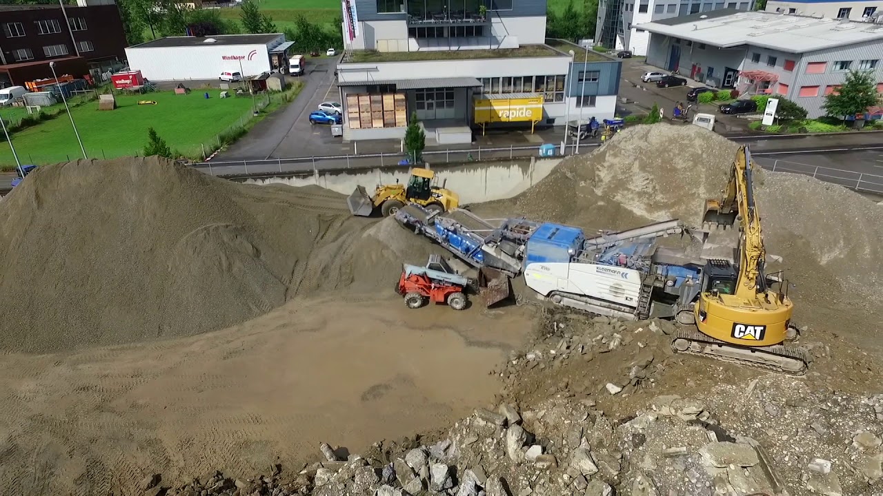 "Beat Risi AG" beim Betonbrechen mit WAWE AG