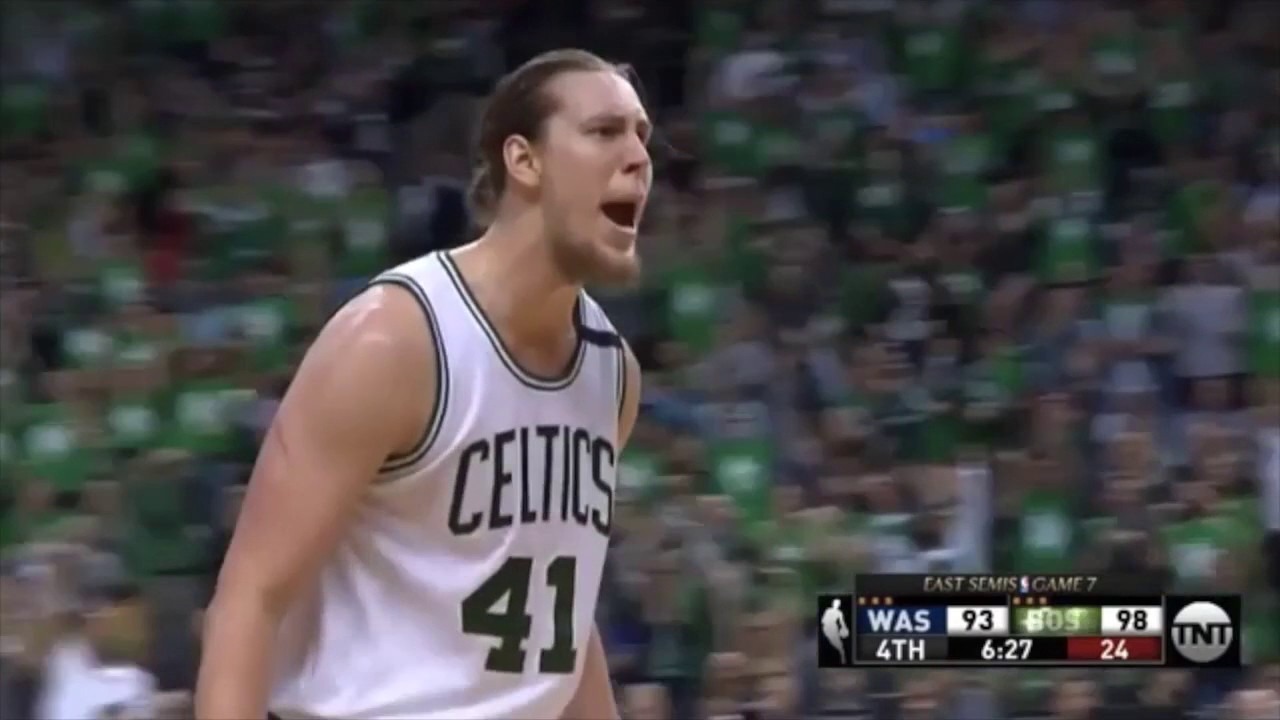 Kelly Olynyk can't miss in the fourth quarter