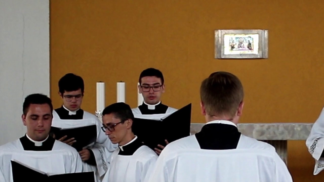 Kyrie eléison - Coral do Seminário Maria Mater Ecclesiae do Brasil