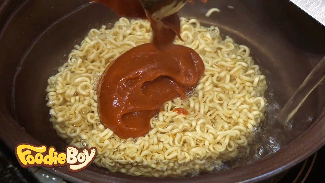 Рамен (корейская лапша быстрого приготовления) - Уличная еда в Корее