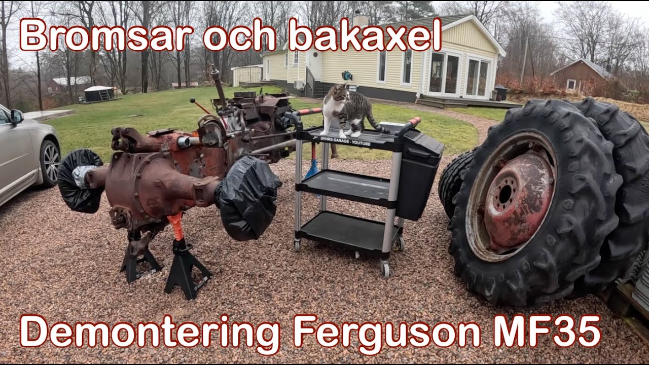 Demonteringen av min traktor fortsätter, bromsar och drivaxlar - MF35