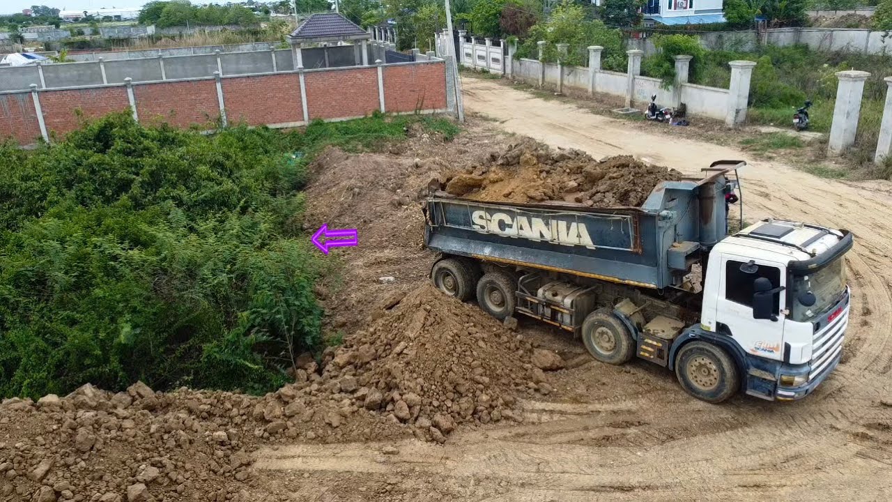 New start,Excellent work and Strong KOMATSU D58E Bulldozer Pushing ground to clearing forest
