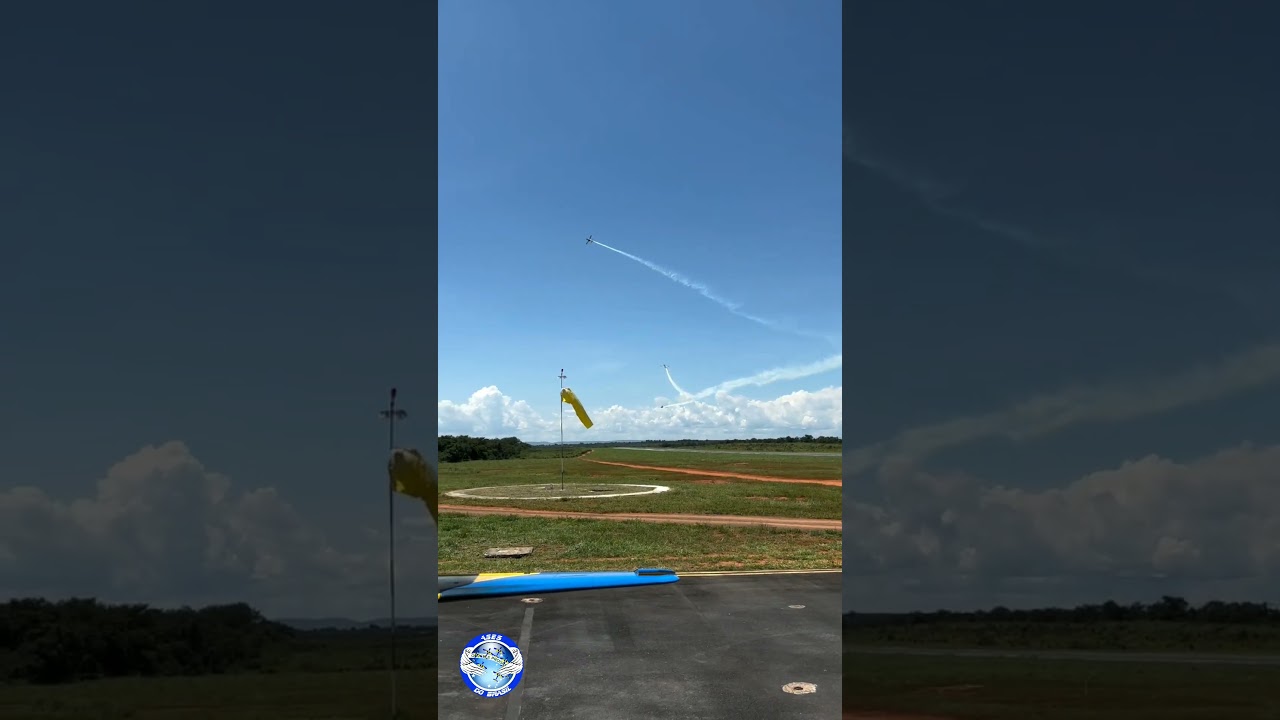 Esquadrilha da Fumaça trio 