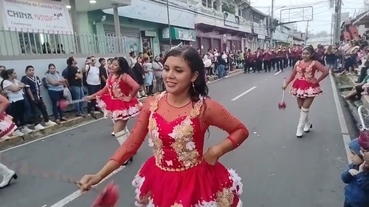 DESFILE NOCTURNO EN COJUTEPEQUE MES SIVICO