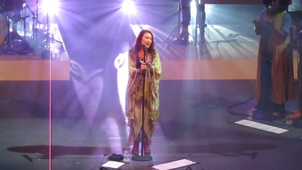 Lauren Daigle 