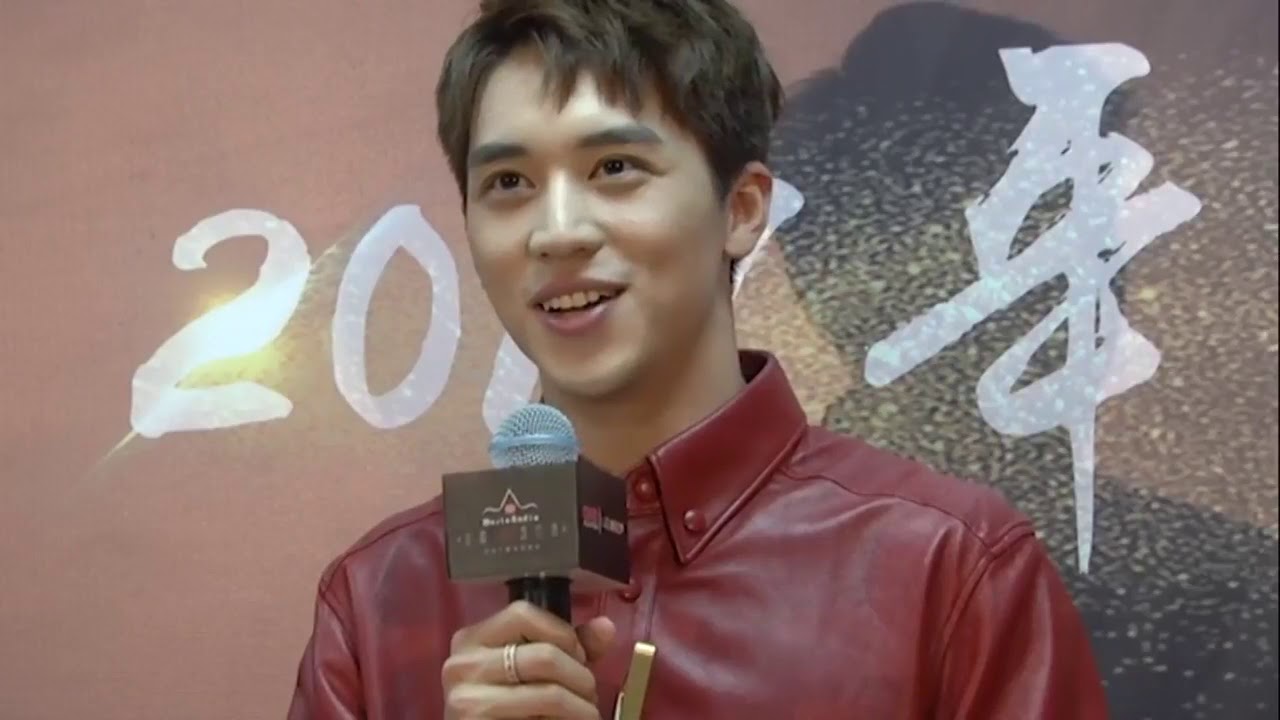 [Vietsub]许魏洲|Hứa Ngụy Châu-中国TOP排行榜2017年度颁奖晚会 - Phỏng vấn nhận giải hậu đài Music Radio