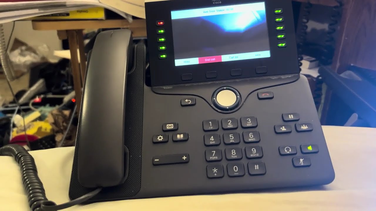 Axis A8004-VE video door station