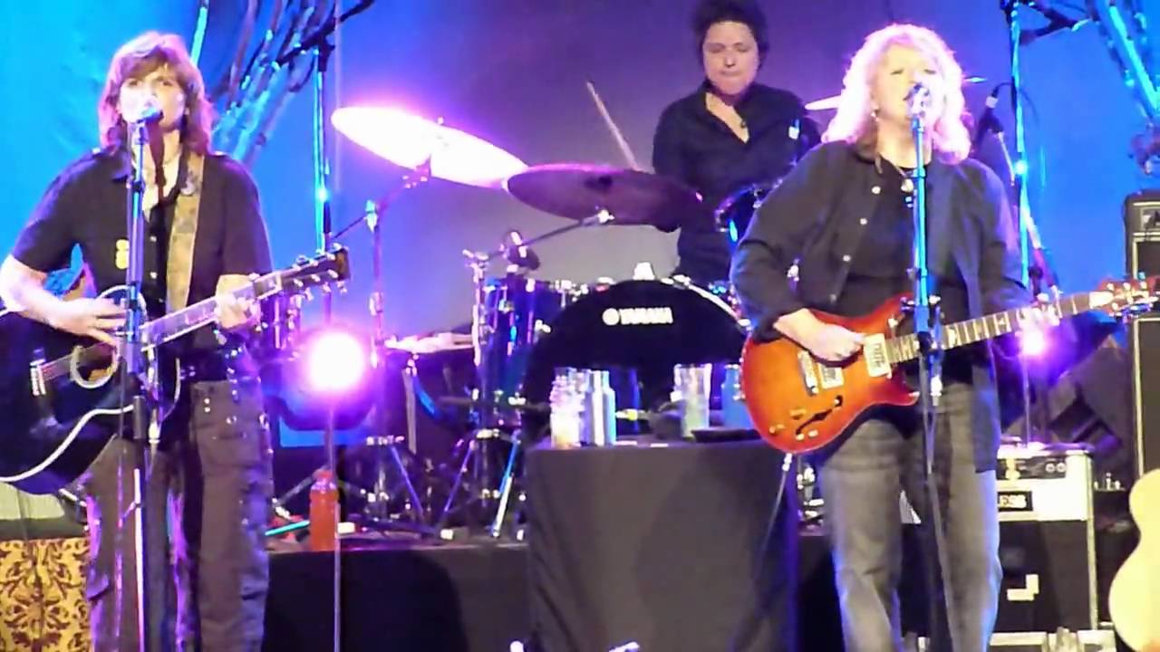 Indigo Girls & Brandi Carlile - Go (02.27.2010) Orlando