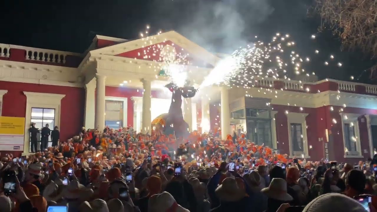 🔥 ASÍ SE DESPIDE EL CARNAVAL EN MOLINS DE REI… VISCA EL CAMELL DE MOLINS 