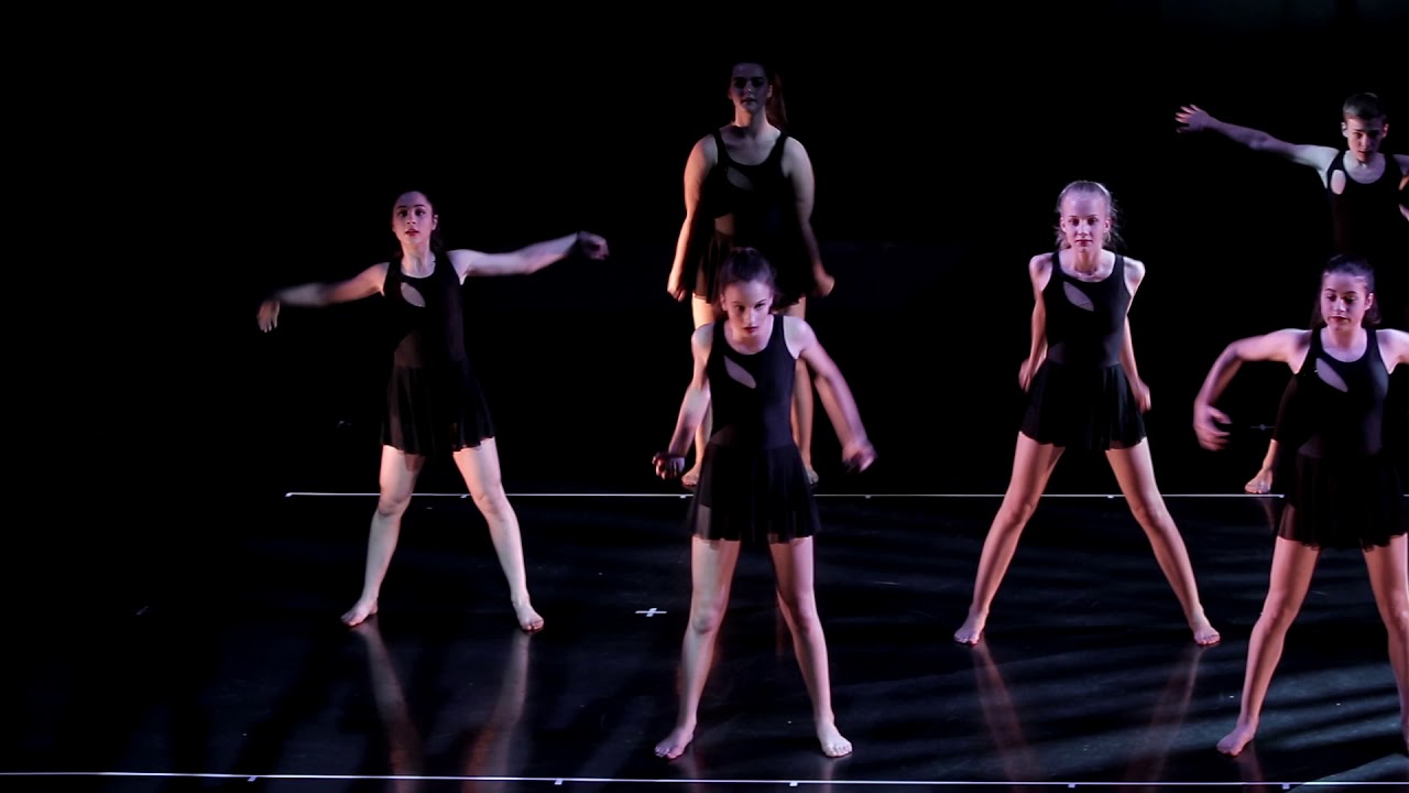 Senior Contemporary, choreographed by Niamh Eccleston-Tuohy