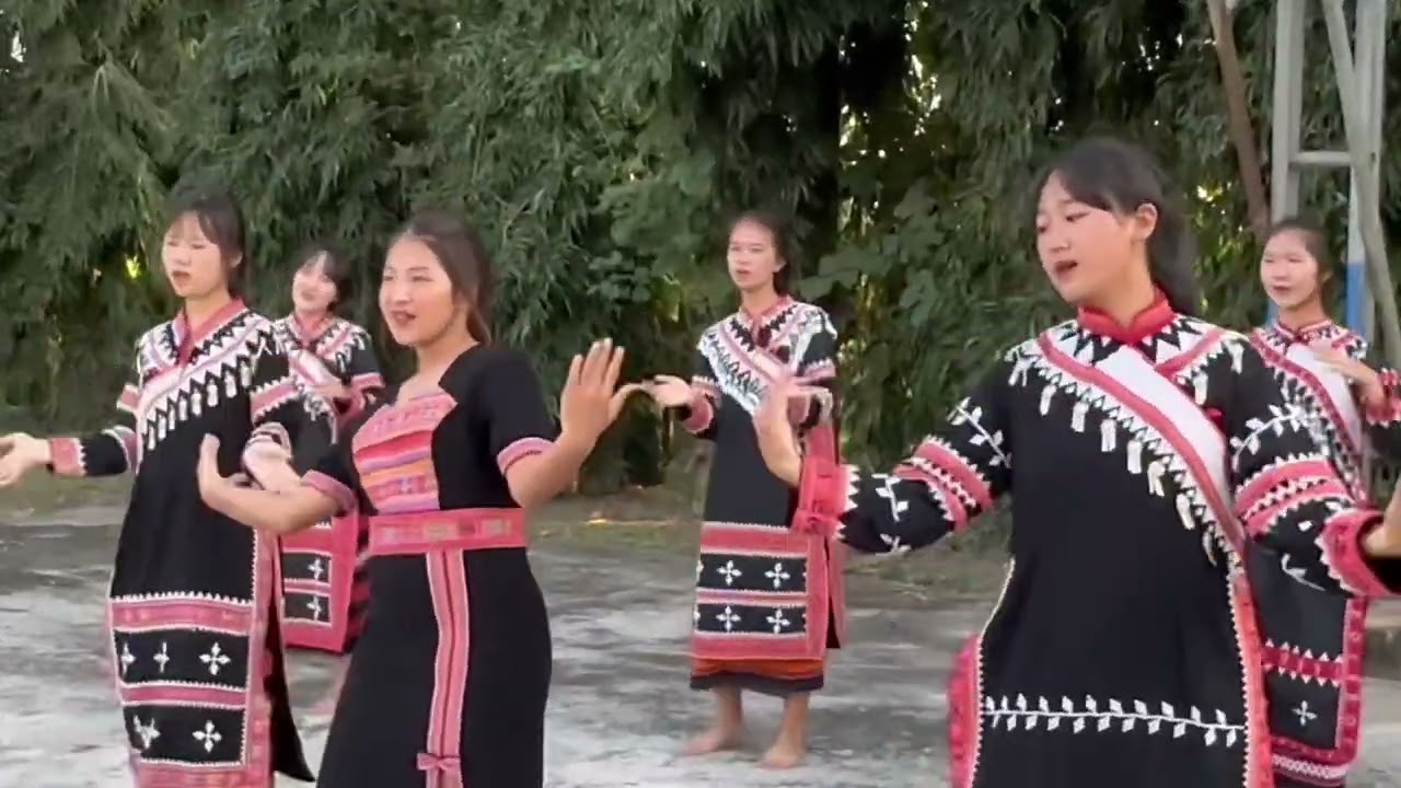 Ca Suh ca Ve Paweh : Ha la la te geh chi mvuh a yo #lahusong #lahuworship