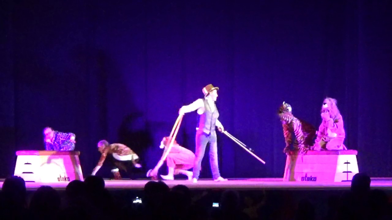 10 Zirkus Zirkus