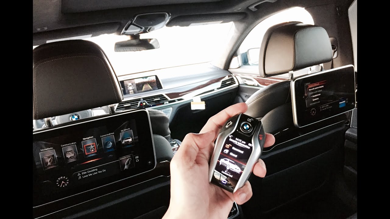 2016 BMW 7 Series: 750i xDrive M Sport Full Review / Start Up / Exhaust / Short Drive