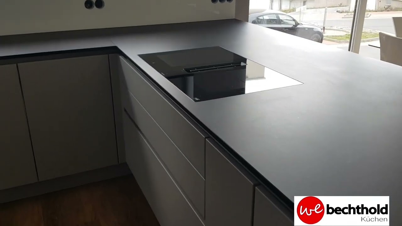 k&uuml;che mit Dekton platte