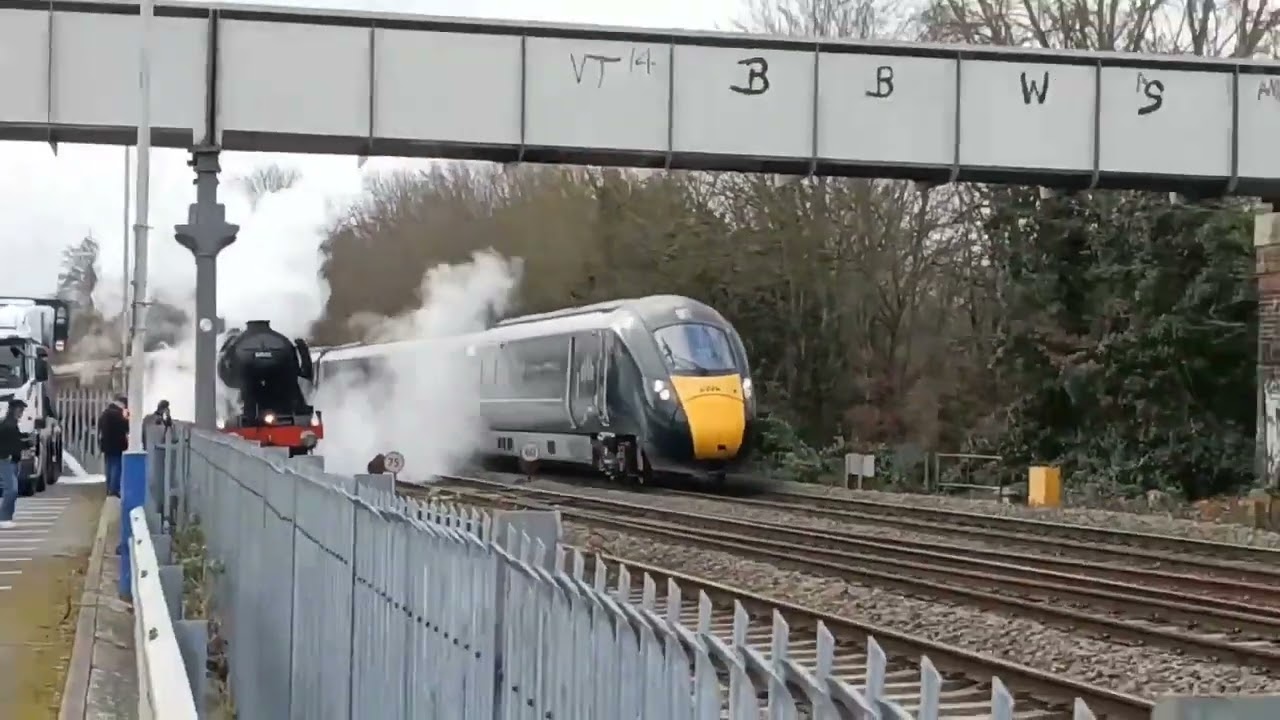 400 Subscriber Special!  UK Train Tone / Horn Compilation