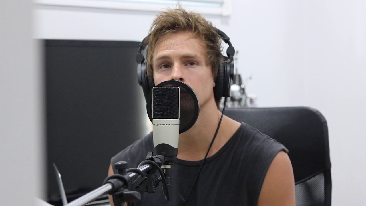 Lady Gaga, Bradley Cooper - Shallow (Cover by Trent Bell)