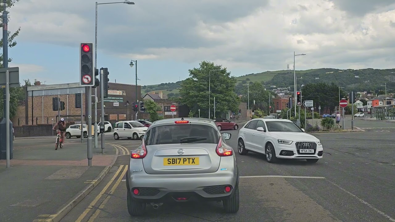 Prestatyn today -  high street and what's happening with Pontin's