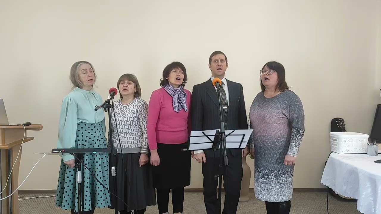 В тишині закритої кімнати 