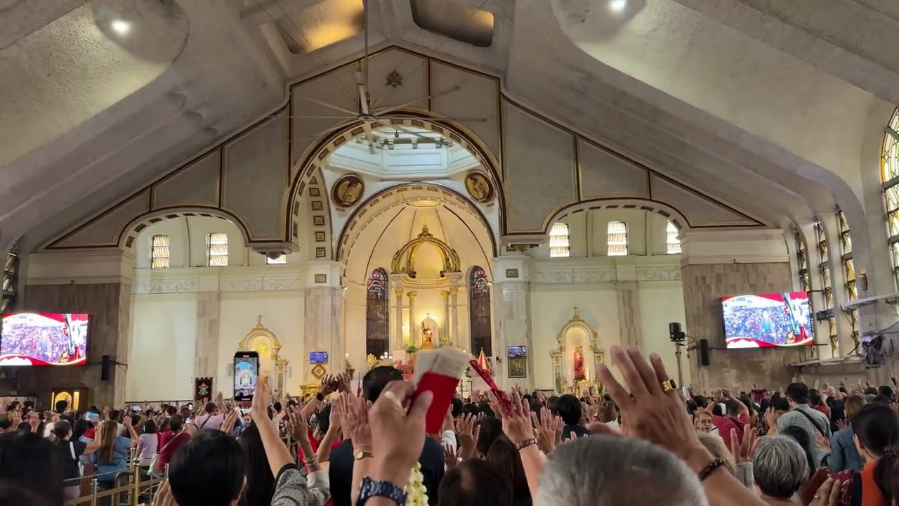 Quiapo mass 