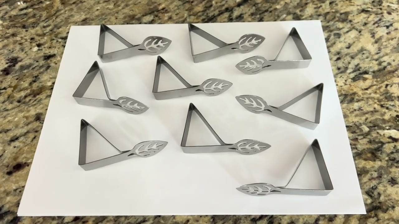 10 Pack of Table Cloth Clips, Leaf Design